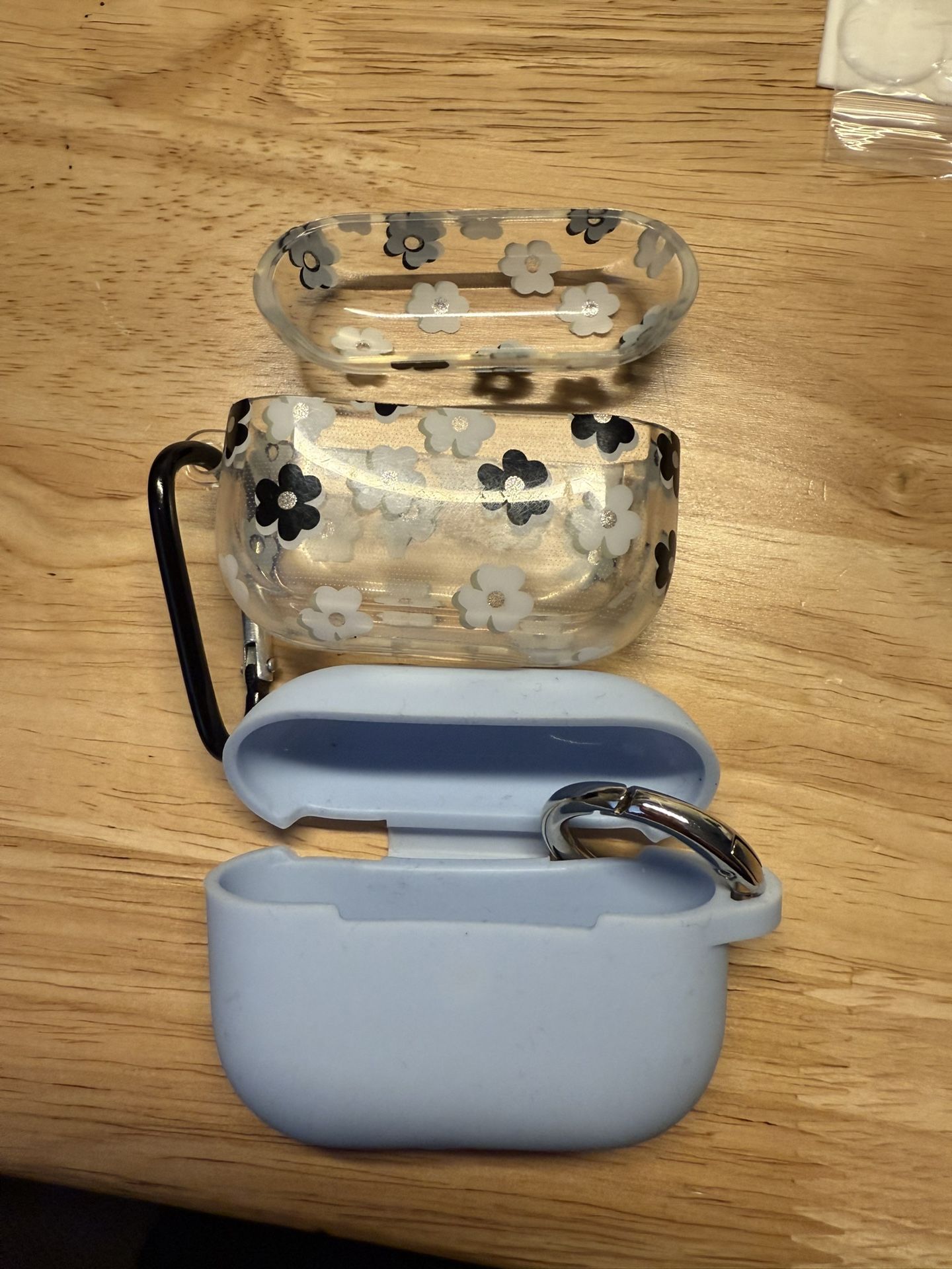 FREE APPLE AIRPOD PRO CASES 