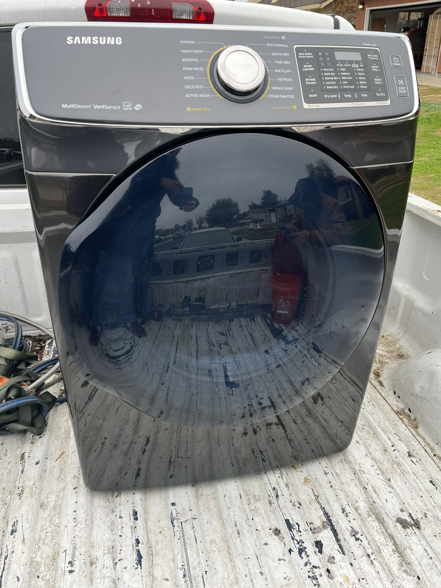 Samsung ELECTRIC Dryer With Steam Option