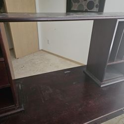 ***FREE DESK