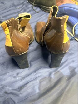Shoe