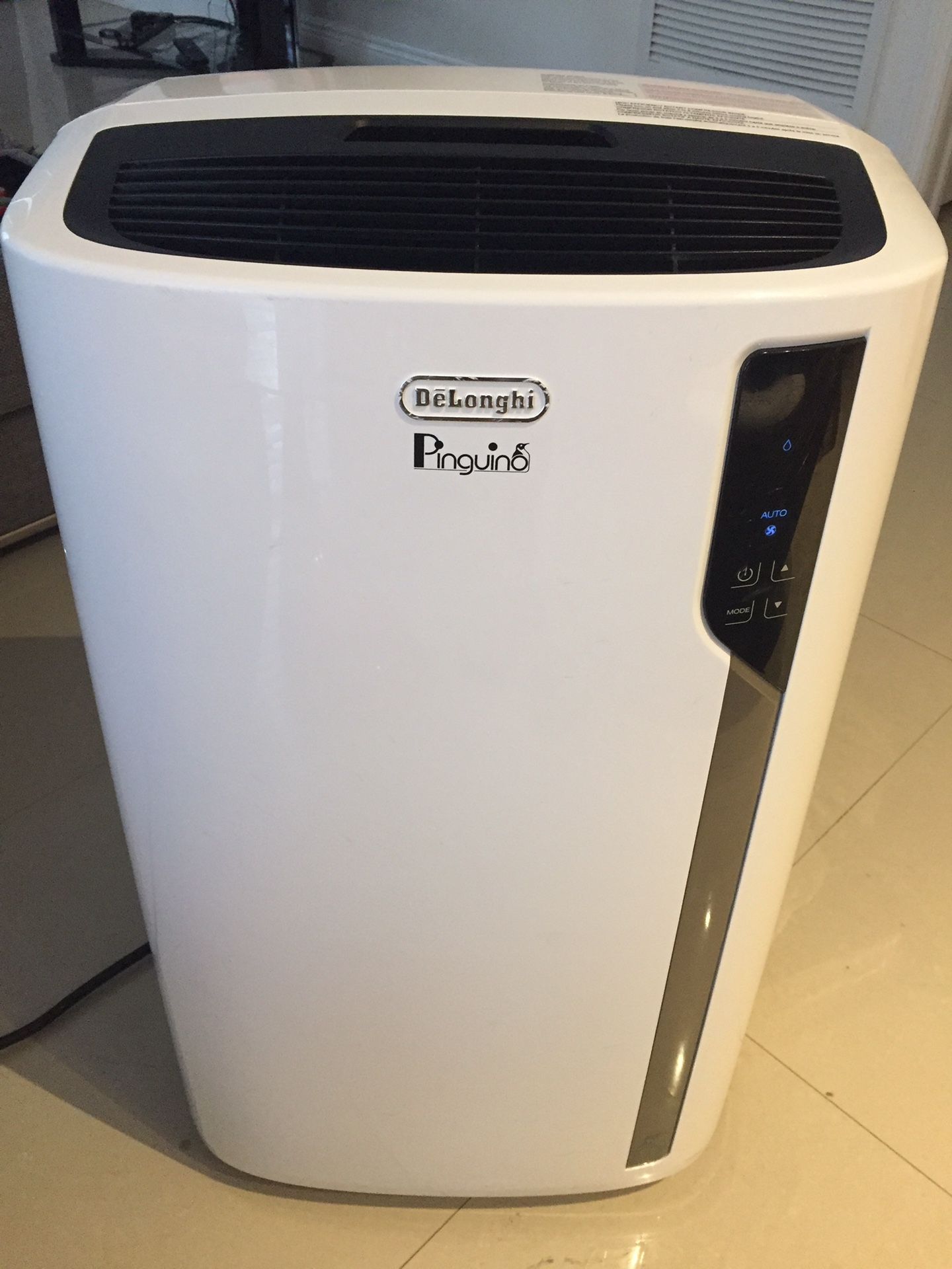 DeLongui Pingüino Plus 7200 BTU Portable Air Conditioner PAC EL275HGRKC-1A For Rooms Efficiency Living