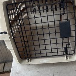 Med/small Dog Crate 