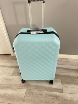Brand New 28" Hardshell Luggage Suitcase Spinner TSA Lock Light Blue HIKOLAYAE Pick Up: South Durango & 215 (Near Durango Casino & Resort) - Same Day