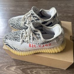 Yeezy Zebra Size 5
