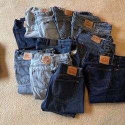 11 Pair Levi’s / Lee Blue Jeans