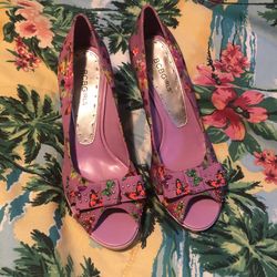 Lavender butterfly BCBGirls 8B