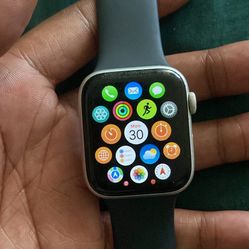 Apple Watch SE Gen2