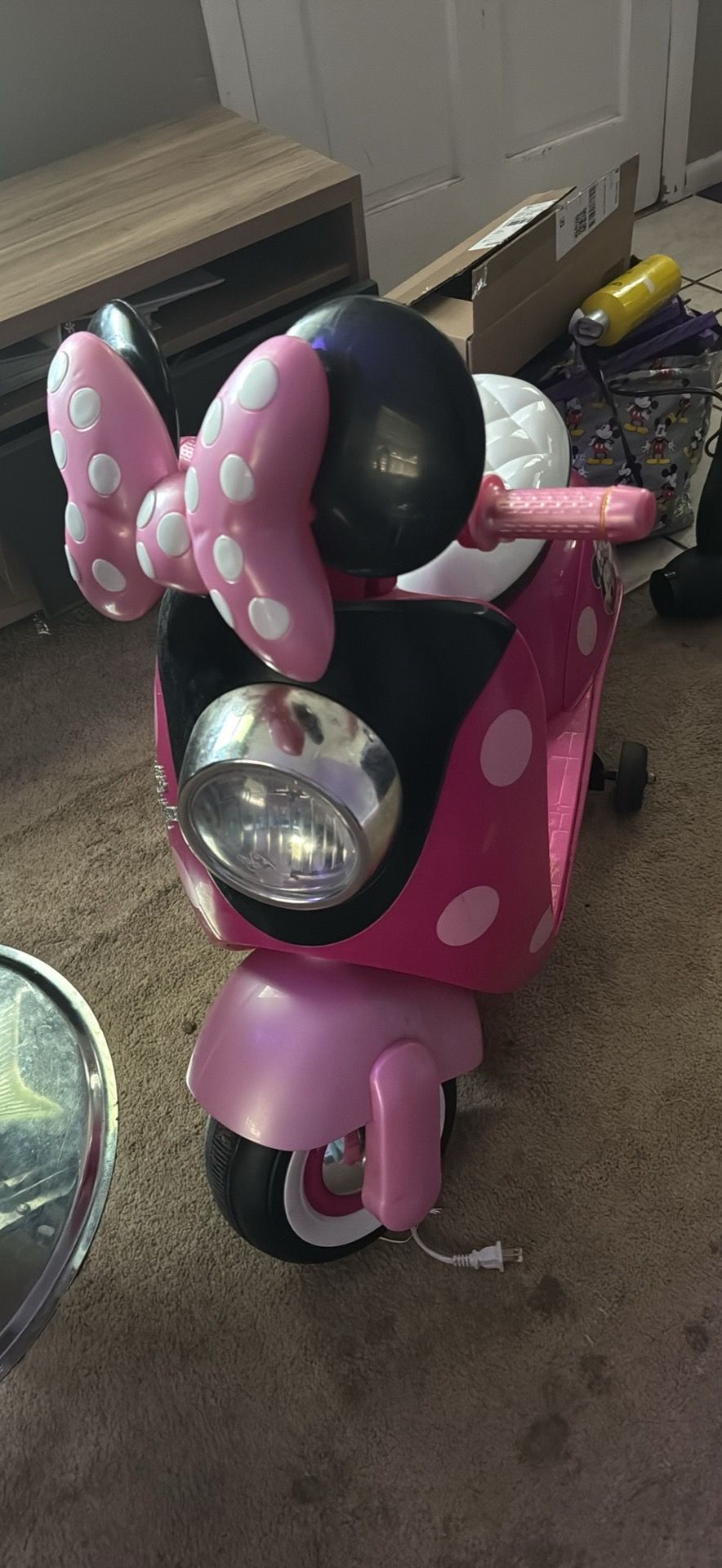 Minnie mouse scooter