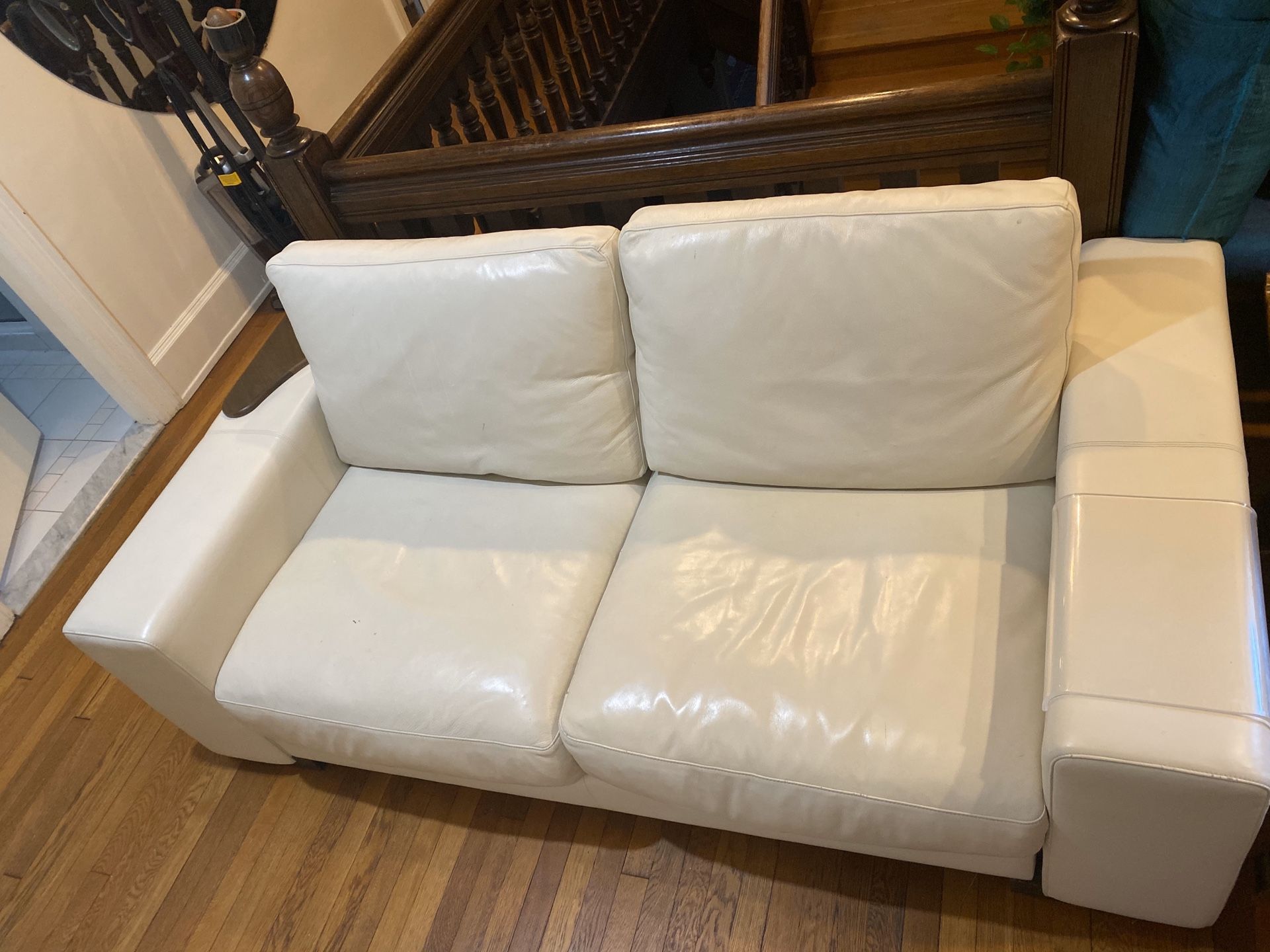 Modern White Leather Couch by Natuzzi Italia