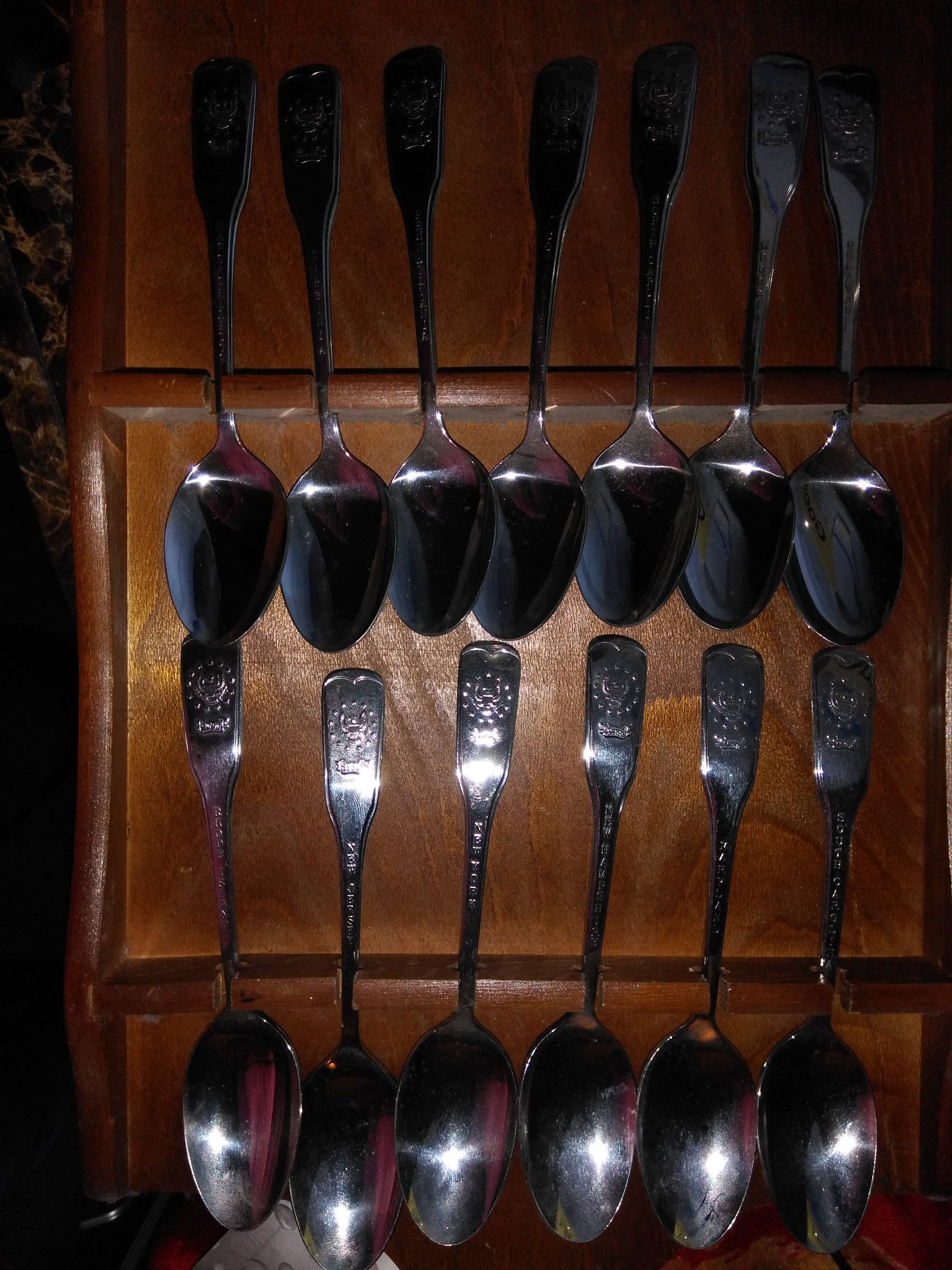 Colony spoons