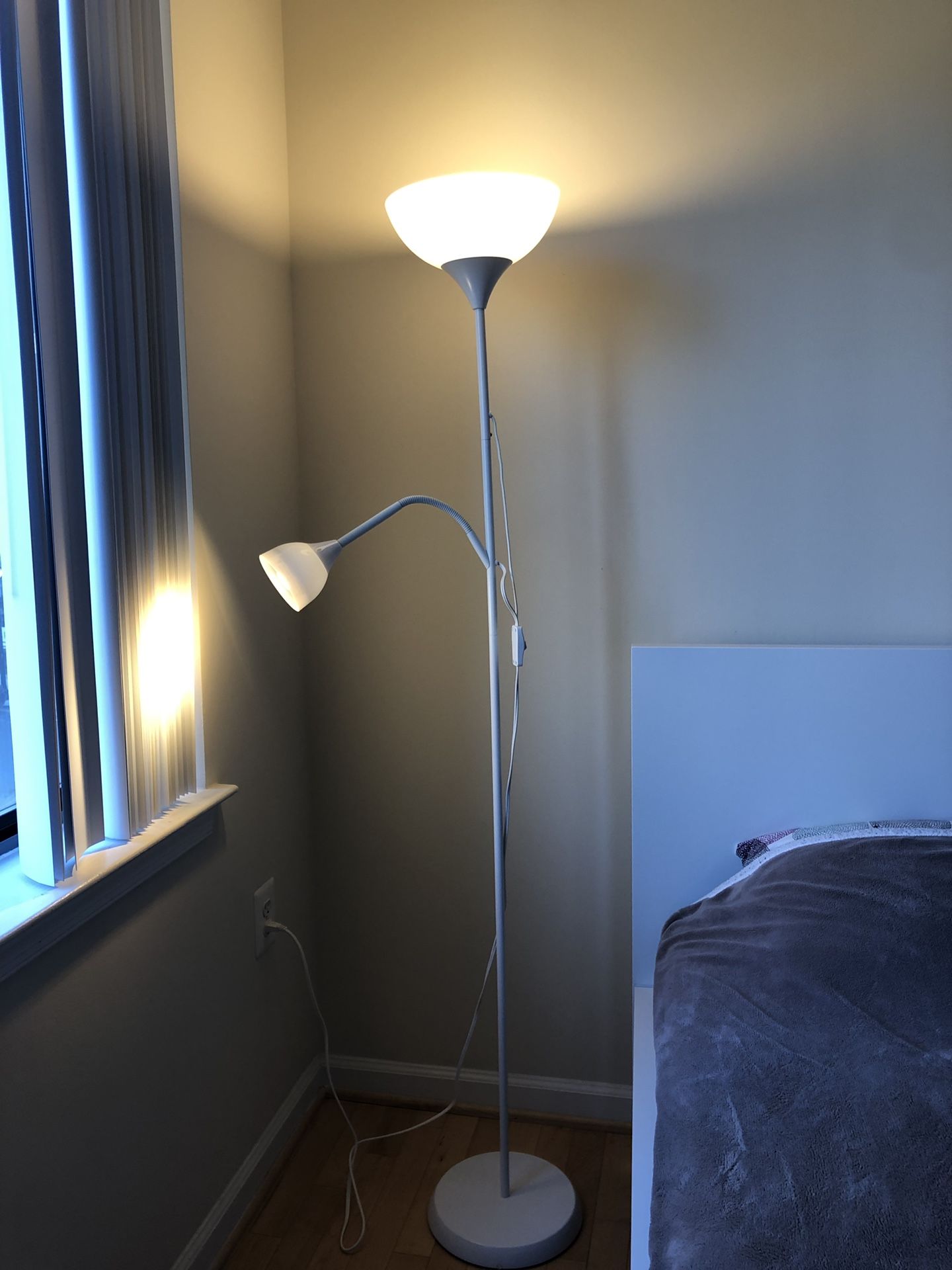 Standing lamp