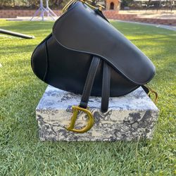 Black Shoulder Bag 