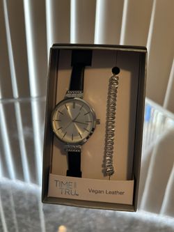 New Watch & Bracelet Set 