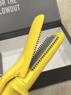 Drybar straight Shot
