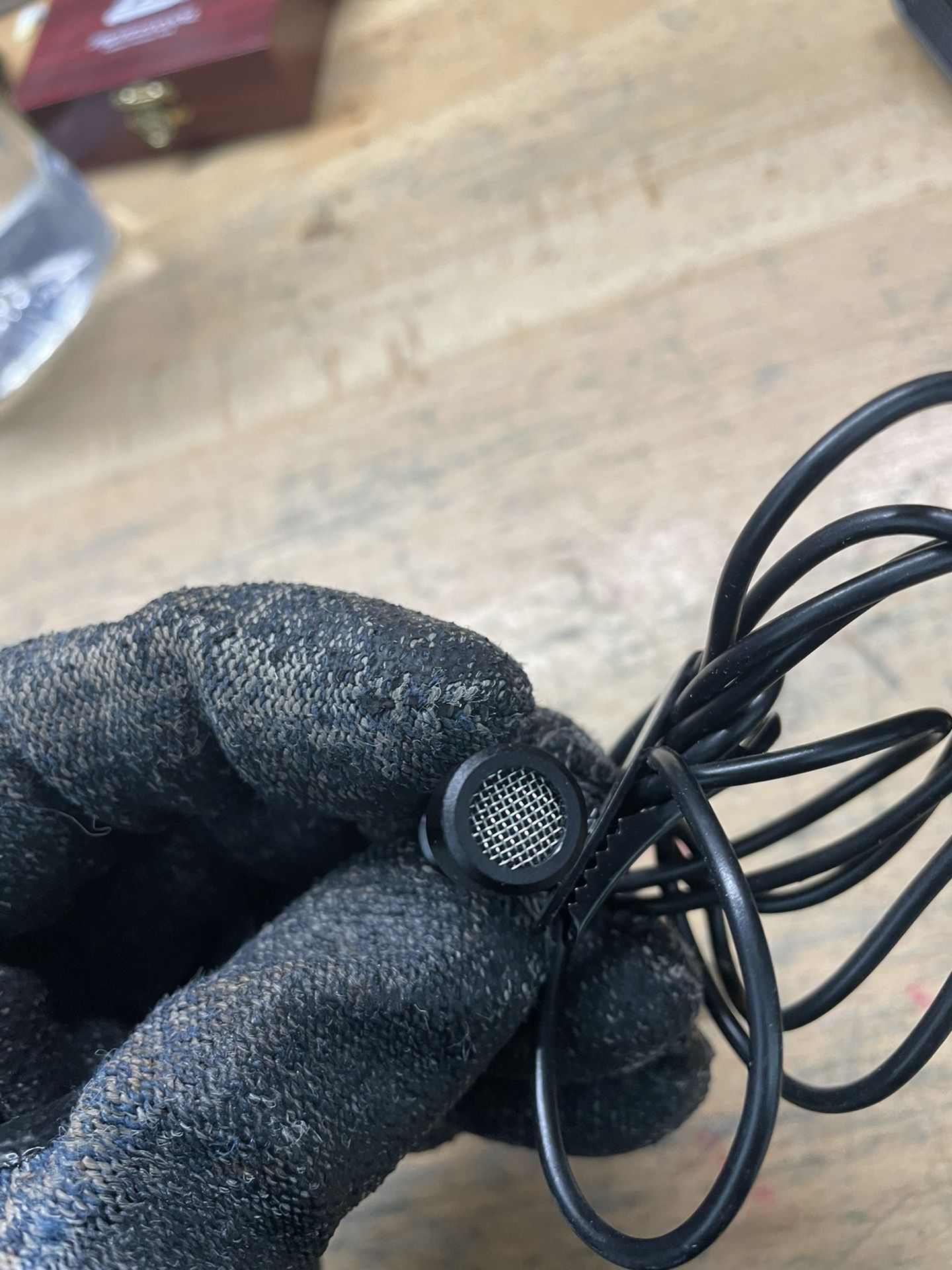 Lavalier microphone with mini XLR connector