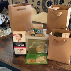 Last Minute Christmas Gifts/ Beauty Produces