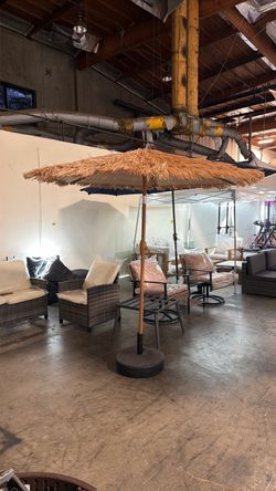 New 7.5’ Tiki Umbrella Hawaii Style with lights ( Base not included)
