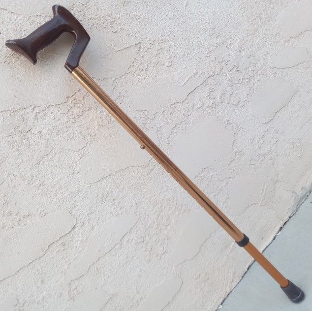 Futuro Bronze Lightweight Push-Button Adjustable (30.5"- 38.5") Aluminum Walking Cane with Brown Orthopedic Derby High Impact Plastic Grip Handle
Ma
