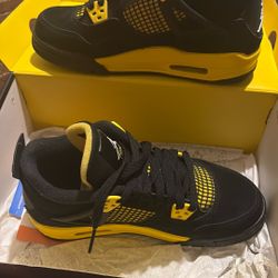 5.5 Half Jordan’s 4