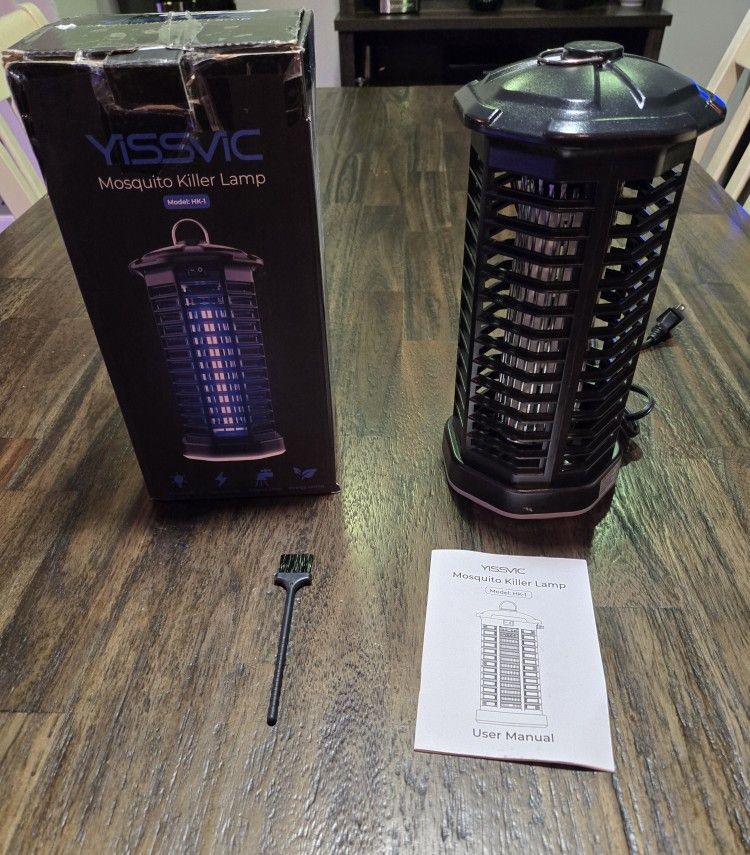 New In Box YISSVIC Bug Zapper