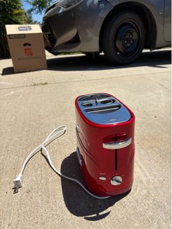 Hot dog bun and toaster