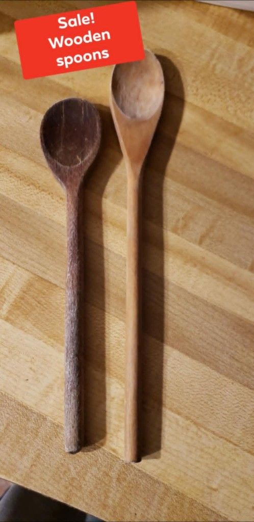 🩷 2 Wodden Spoons - Still Available