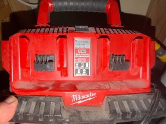 Milwaukee Six-Pack Charger (m18)
