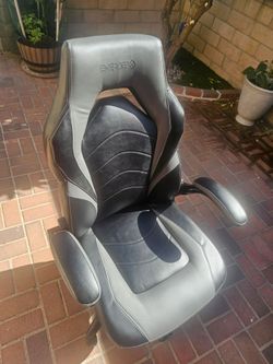 Gaming chair