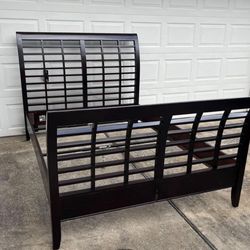 Solid wood queen size bed frame