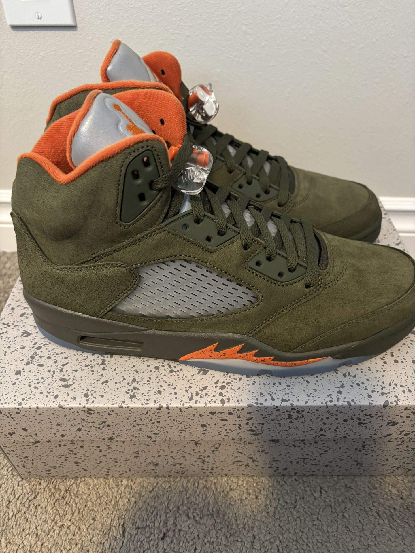 Air Jordan V Olive