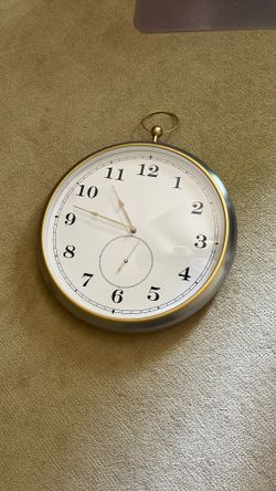 Wall Clock 18.5 Inches