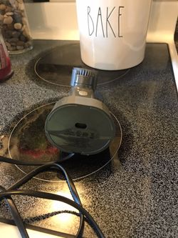 Clinique men’s facial sonic cleaner. Only used once.