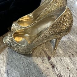 Guess Gold glitter Heels Size 9