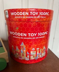 New Box Of Wooden Blocks With Castle Figures