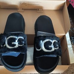 UGG LATON FUR SLIDES