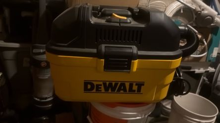 Dewalt wet/dry shop vac