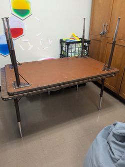 2 small tables - free