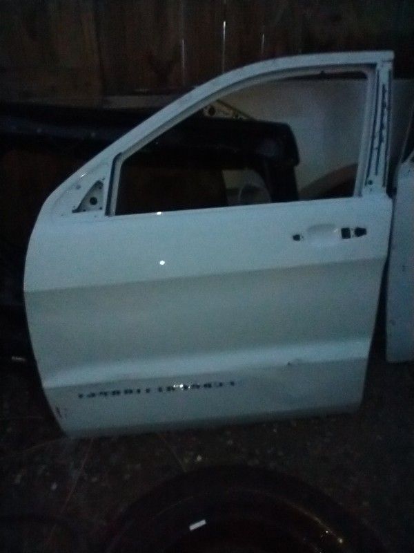 Jeep Grand Cherokee Driver's Door 2021