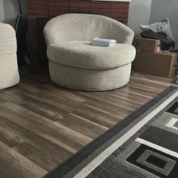 Round Couch (Ashley’s)