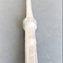 New Olympic 7ft Barbell. Includes Clips