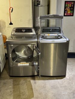 Set Kenmore stainless steel washer machine and gas dryer everything works we deliver
