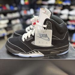 Jordan 5 “Black Metallic” Size 10.5