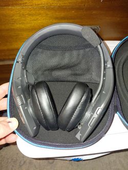Headset and GPS are brand-new, price on those are not negotiable.