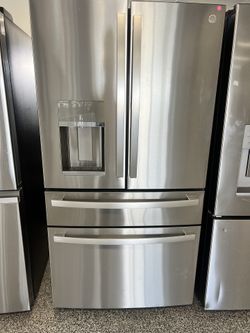 GE profile Refrigerator
