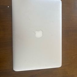 Apple MacBook Air 13” (2017) – Great Condition