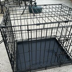 Dog Crate For Small Breed Or Puppies In Excellent Condition