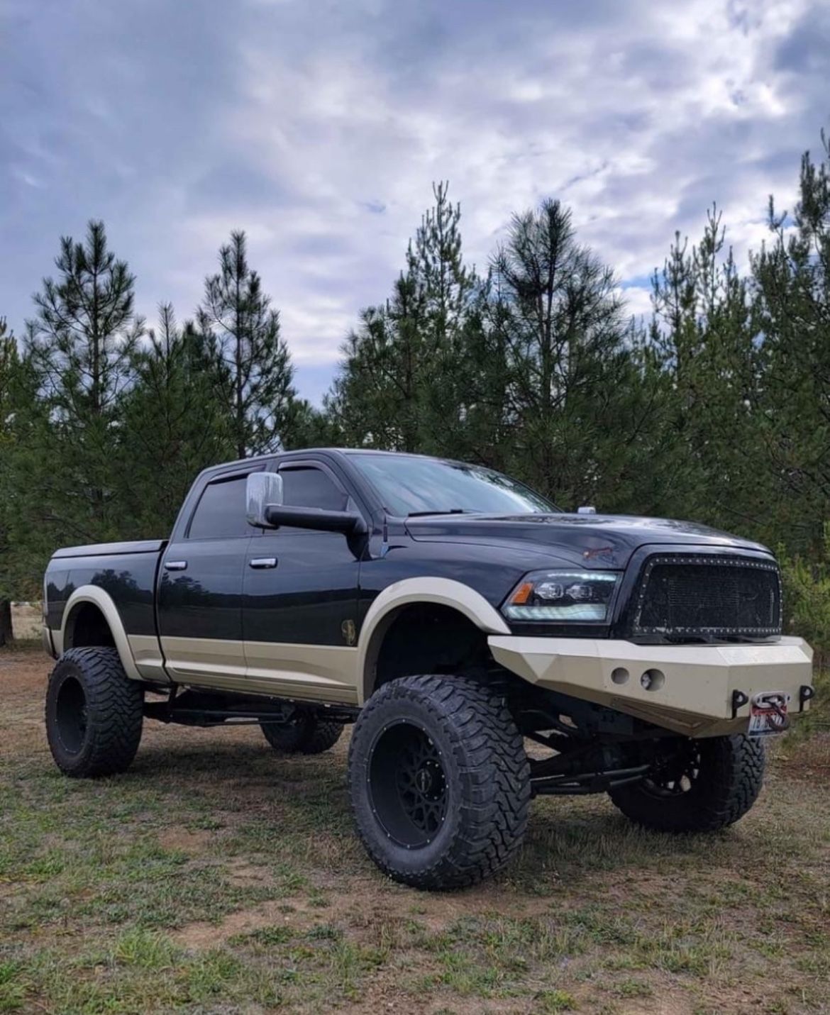 2011 Dodge Ram 3500 for Sale in Everett, WA - OfferUp