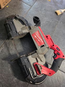 Bandsaw melwakee m18  100$