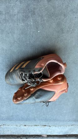 Free size 2 Girls Softball Cleats, Adidas Baseball
