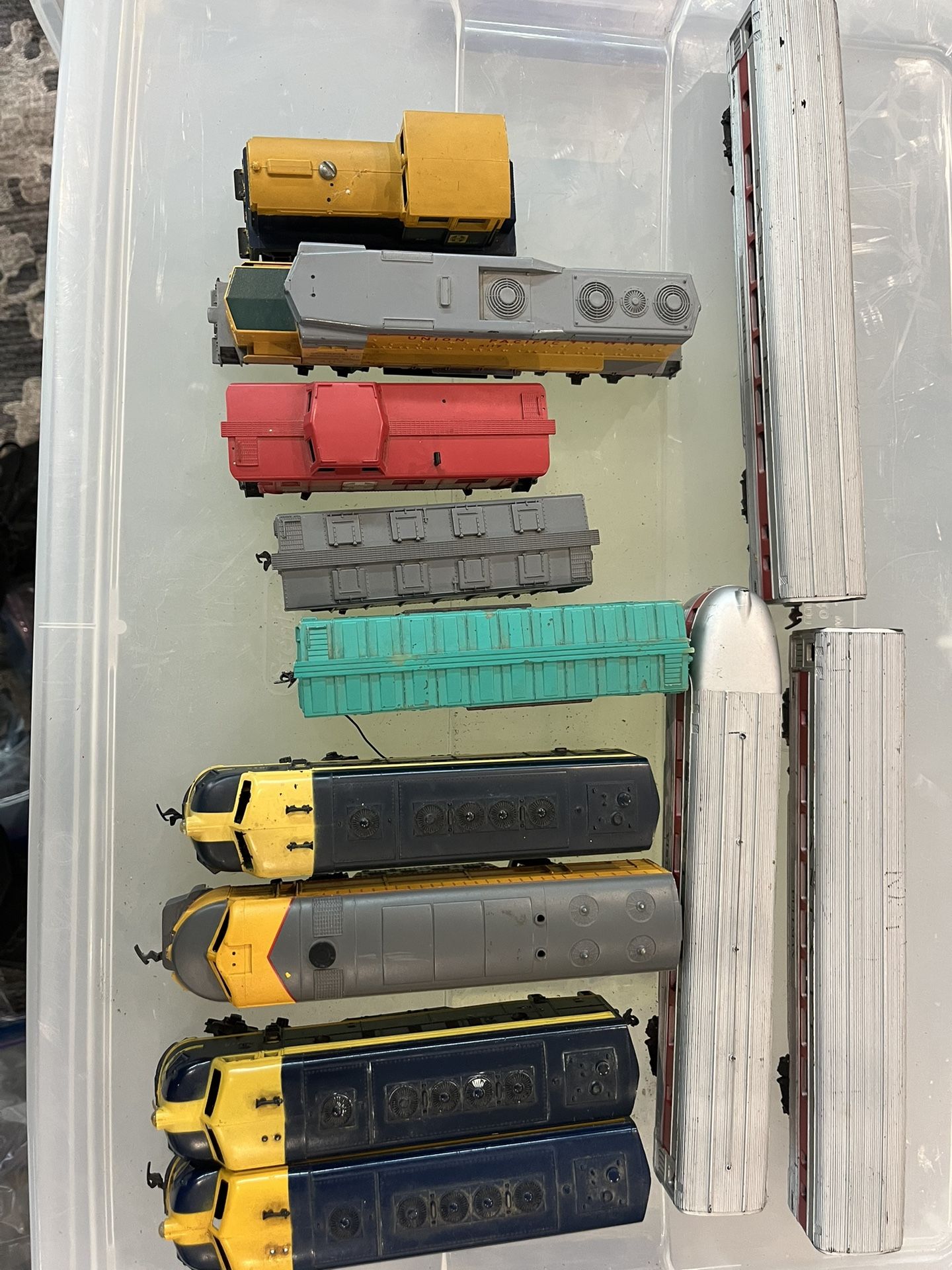Vintage Model Train Cars & Tracks